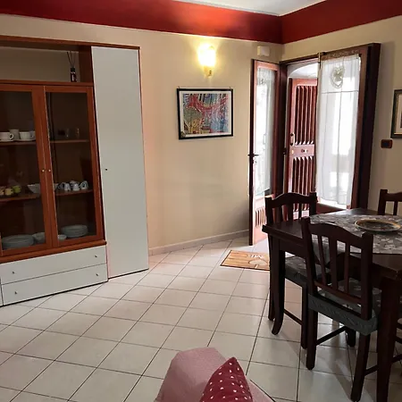Casa Di Cle Apartment